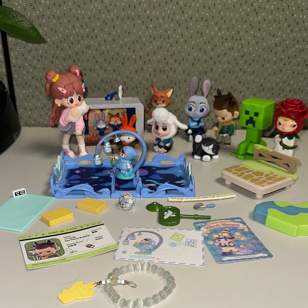 Animal Crossing Action Figure Playset with Blue and Green Accessories